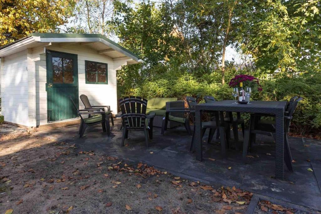 6-Persoons Chalet In Voorthuizen Op De Veluwe Villa Exterior foto